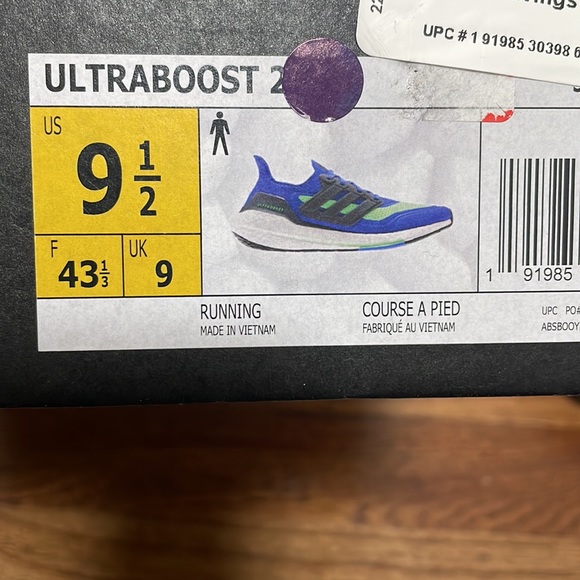 Adidas Ultraboost 21 size 9.5 - Picture 2 of 6